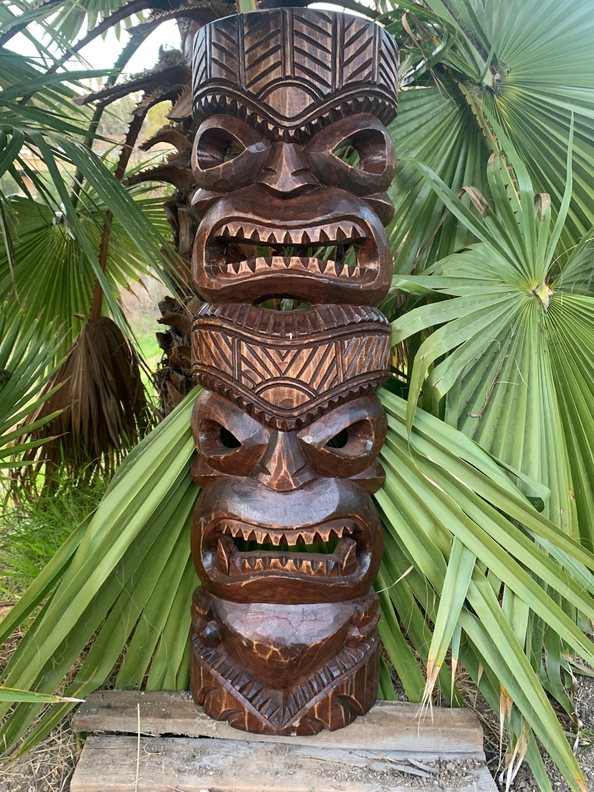 Hawaiian Style Tiki Totem Wooden Mask Hand Carved Extra Wide Tropical Patio Decor 39"x 11"in